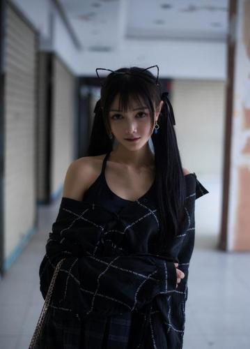 黑暗系的双马尾萝莉,你转身离开,有些开始早已经注定