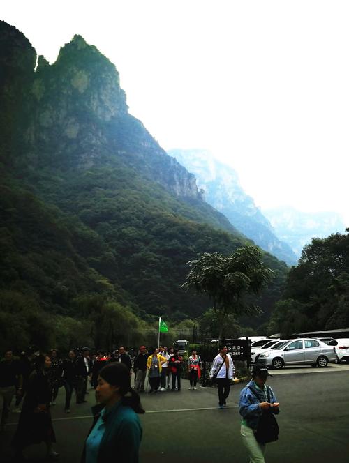 小寨沟广场上"咔嚓"云台山.
