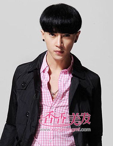 男生适合的蘑菇头发型 男生蘑菇头图片