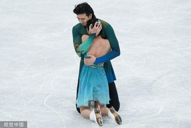 王诗玥赛后抱着柳鑫宇哭网友我只能自己哭