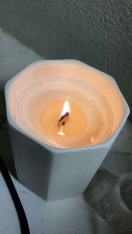 你们不觉得观夏的香薰蜡烛真的很吵吗