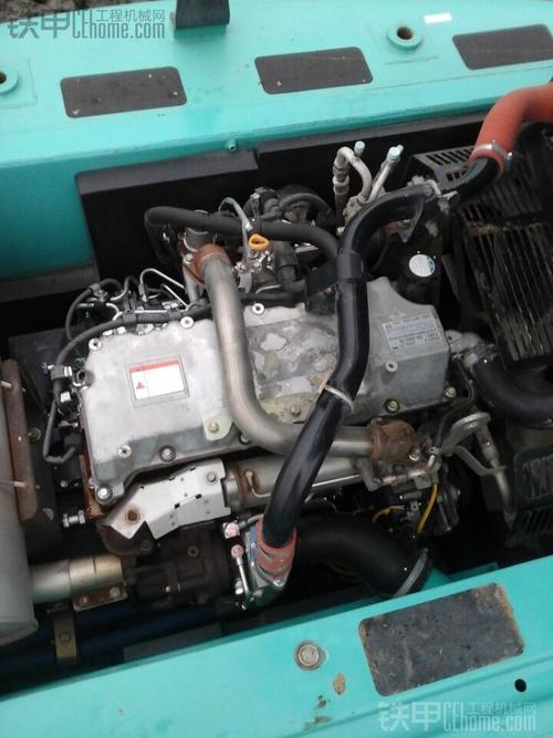 下面是国产超8,日野j05上汽发动机.
