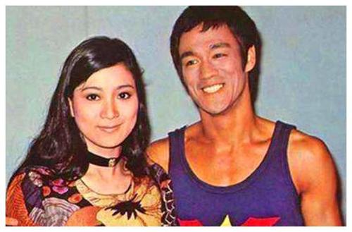 最"牛"前妻丁佩,离婚后向华强养她40年,向太都得敬她三分