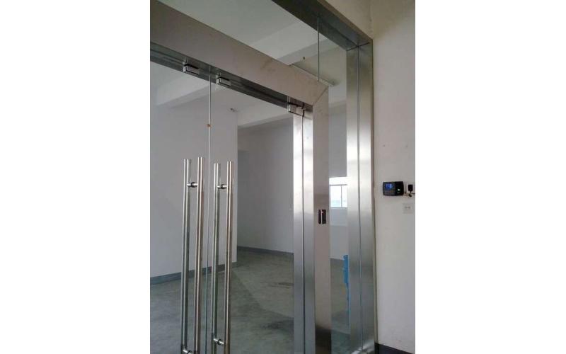 东莞刷卡玻璃门安装门禁密码玻璃门维修安装