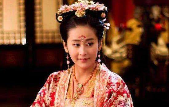 驸马出轨侍女,公主割下小三的耳鼻,还弄掉驸马的头发让手下观看