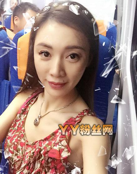 尹峰老公周唯和儿子照片个人资料 尹峰第一任老公是谁拍卖内裤,尹峰