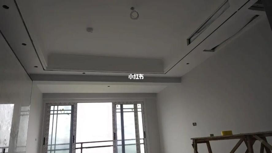 网红双眼皮钛金条吊顶_吊顶_双眼皮_客厅装修_家居家装_装修