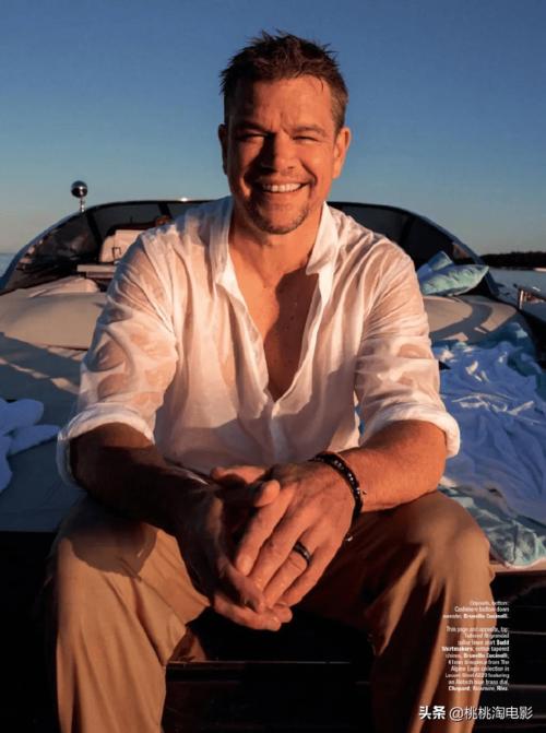 组图:巨星50岁!"呆萌"马特·达蒙度假风写真大片
