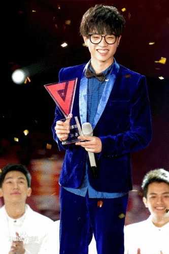 2013"快男"华晨宇夺冠 芒果十年选秀引追忆 .