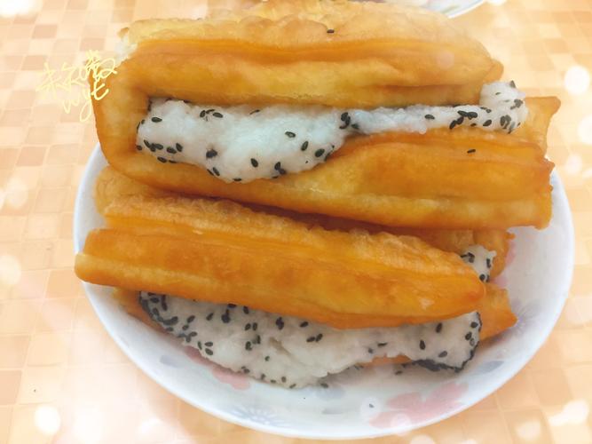 油条包麻糍的做法