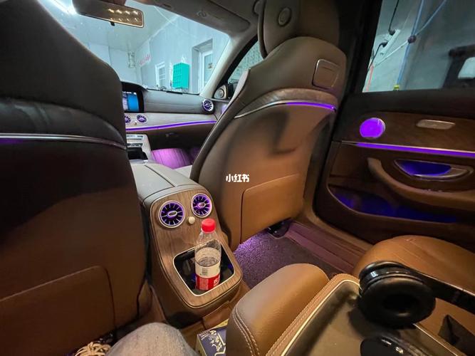 氛围灯套件 后排插口 后排娱乐_梅赛德斯-奔驰怎么样_氛围灯_奔驰e
