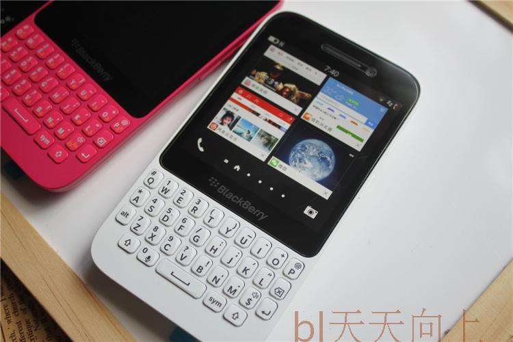 blackberry/黑莓q5全键盘智能可爱学生戒瘾全新原装触摸4g手机
