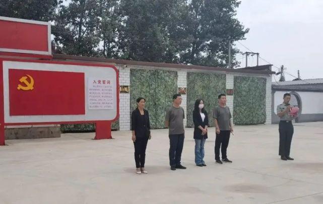 高碑店市迎接退役军人光荣返乡!