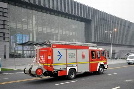 组图:上海市世博园区内的消防车辆
