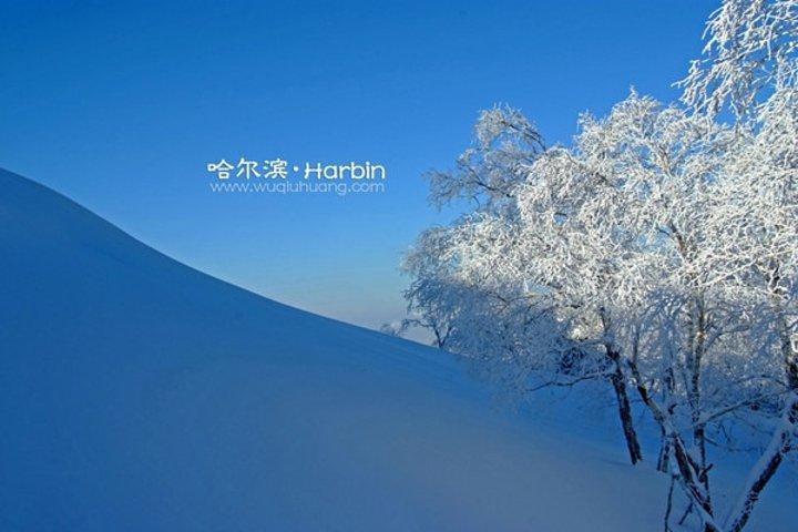 2022路上美景.先乘着雪地摩托到半山腰,然后再徒步.最