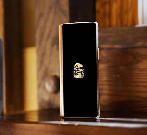 稀缺臻品,三星w21 5g火热预定中