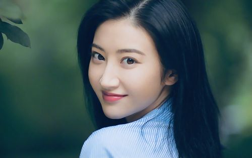 爱豆壁纸系列:景甜清新养眼高清桌面壁纸