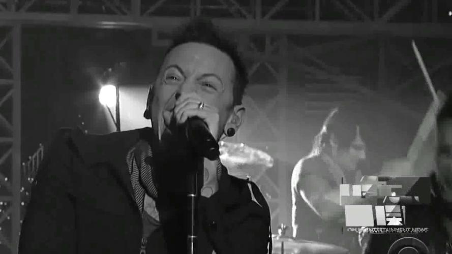 查斯特·贝宁顿童年曾遭骚扰,想起那些事不寒而栗,终抑郁自杀