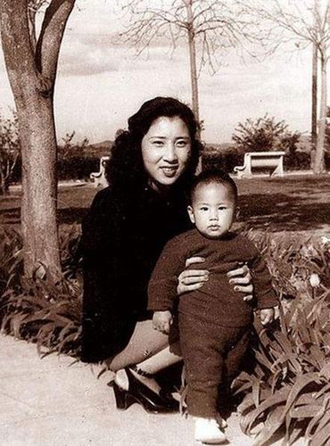 张灵甫娶了四个妻子有的被枪杀有的逃到台湾各自结局如何