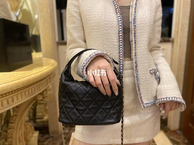 香奈儿chanel～新款hobo嬉皮包_香奈儿怎么样_斜挎包