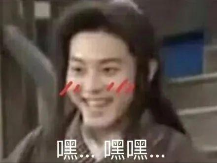 而跟十三姨太的欢好,也彻底释放了花娇骨子里的浪荡天性:虽然平时