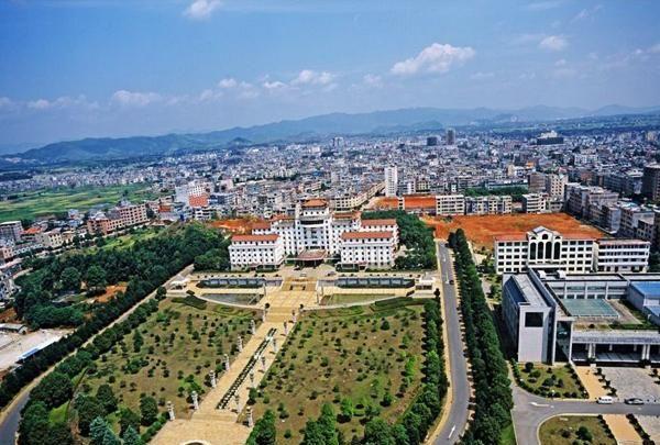 道县经济不如宁远发展速度不如江华但仍是永州南部的中心城市