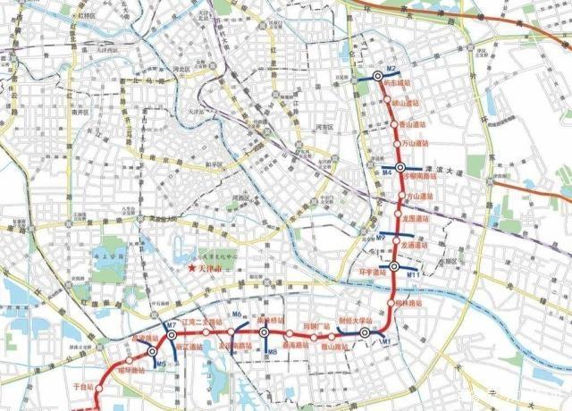 下面是天津地铁10号线线路图,最北端是东岛站.