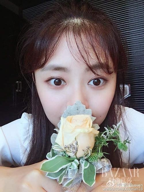 谭松韵向你发起"硬币眼"挑战,画了圆眼妆的我表示无