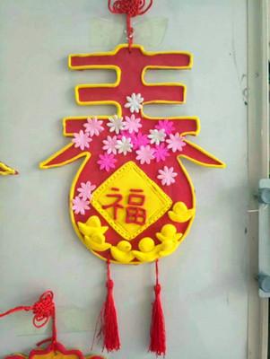 彩泥手工制作关于春节的手抄报 春节的手抄报