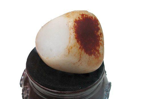 真品新疆和田玉籽料原石,喜欢的请收藏