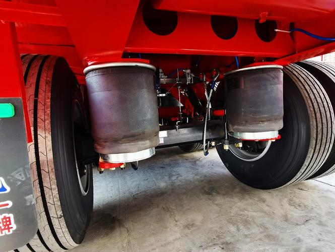 13米高栏半挂车碟刹气囊