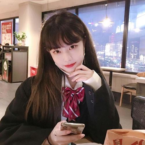 大学女生18岁头像,女生头像图片-回车桌面