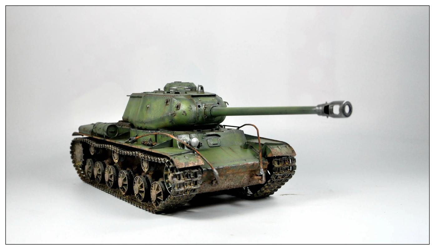 苏军kv122重型坦克,采用kv系列底盘.装备122mm火炮