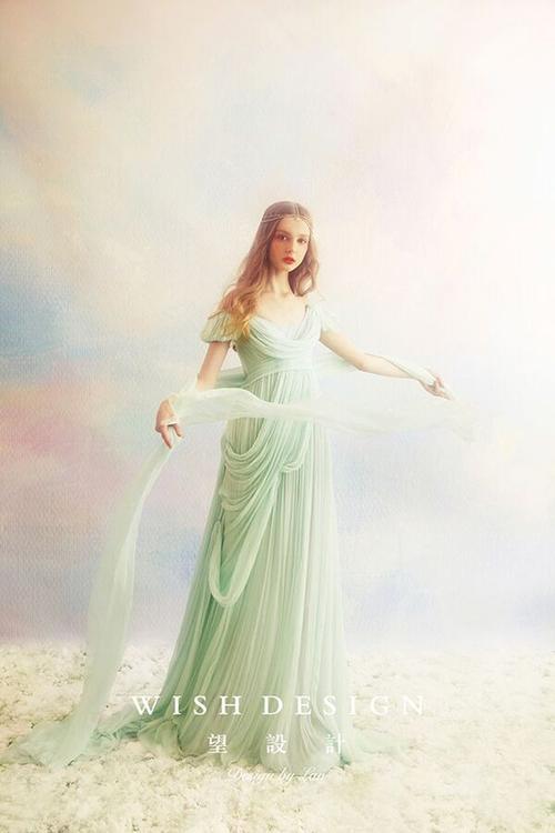 原创作品:缪斯女神 古希腊风格的垂坠褶皱是柔美的韵律.