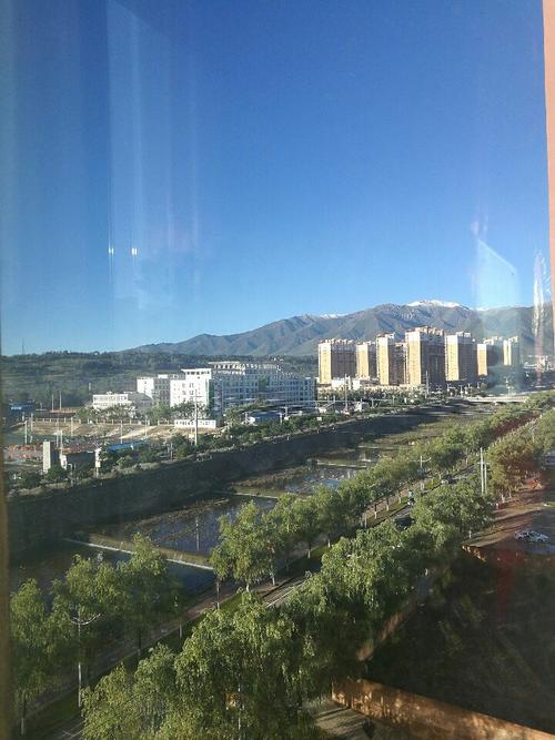 甘肃省临夏回族自治州积石山保安族东乡族撒拉族自治县吹麻滩镇水电路