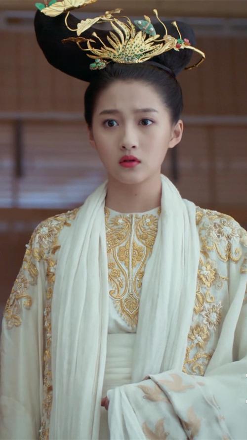 凤囚凰-刘楚玉-关晓彤饰