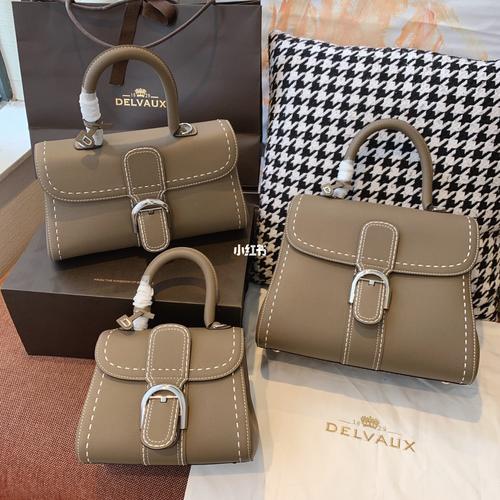 喜欢低调的仙女怎能少了这款|德尔沃_最爱的包包_时尚