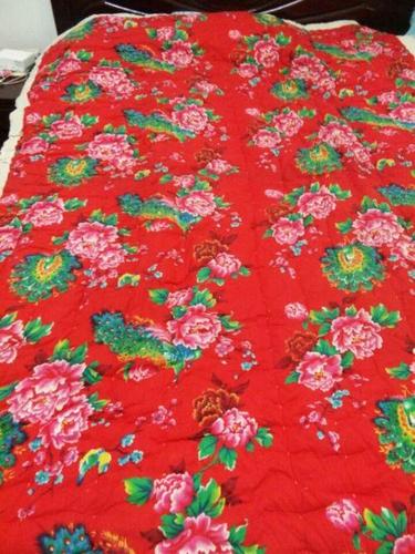 出售老式二手花棉被