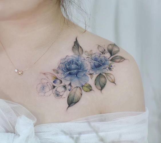 上海由龙纹身分享精致唯美的女生花卉纹身图案欣赏