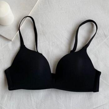 少女文胸内衣女聚拢无钢圈款舒适文胸学生少女小胸大胸无痕三角杯内衣