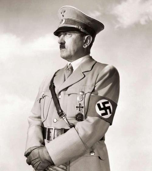 二战时,纳粹德国的杀人魔王希特勒,为何一辈子从不碰这三样东西