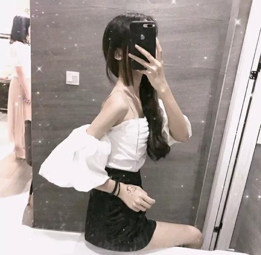 不露脸手机挡脸女生头像/一定要站在你所热爱的世界里