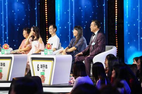 然而,在上周日的《新相亲大会》中,女嘉宾王紫就用自己的实际行动完美