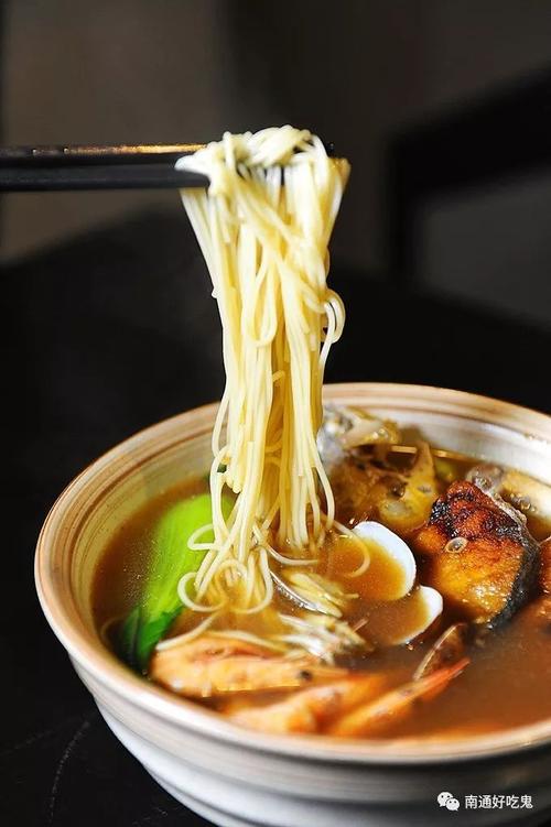 天然鱼肉,鱼骨吊出的汤汁让你吃得更