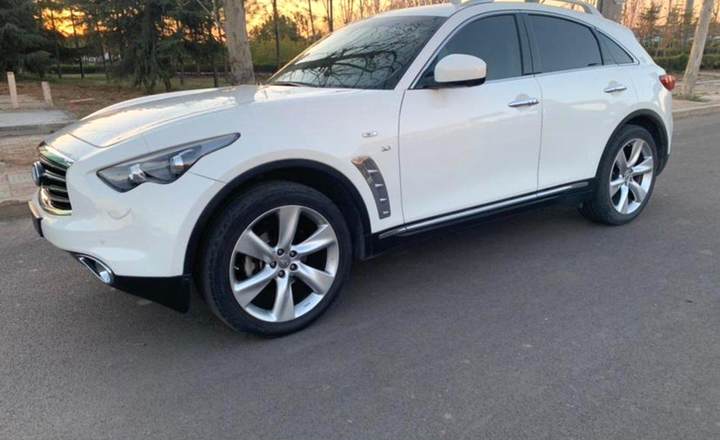 英菲尼迪 fx 2013款 fx37 标准升级版