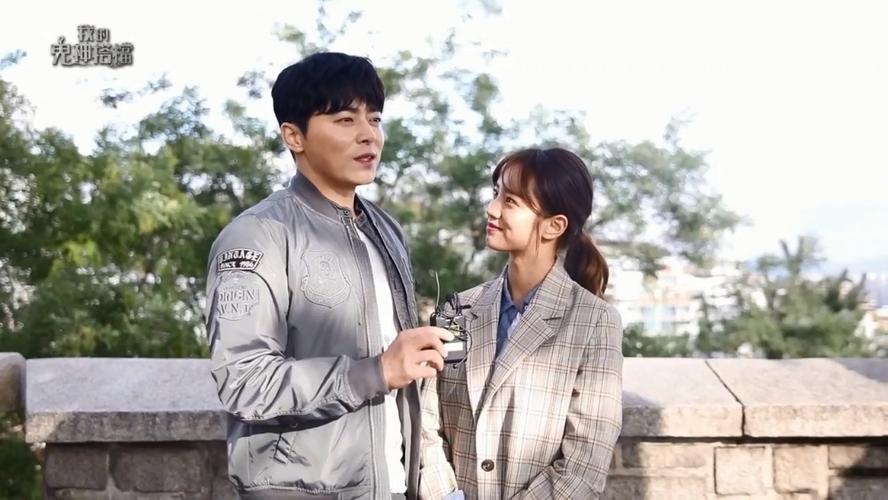 韩剧《我的鬼神搭档》曹政奭,李惠利接.