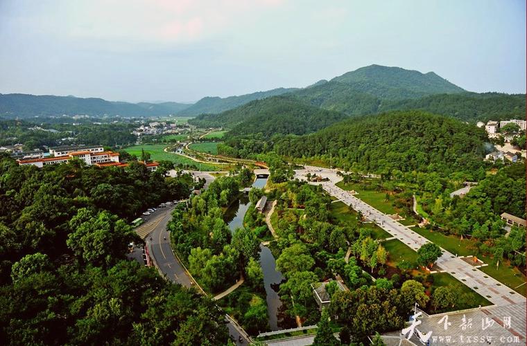 高清组图:韶山冲全景