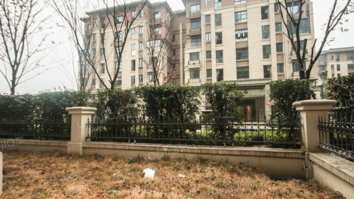 恒大绿洲花园洋房 带院子 有地下室 满两年_马鞍山区