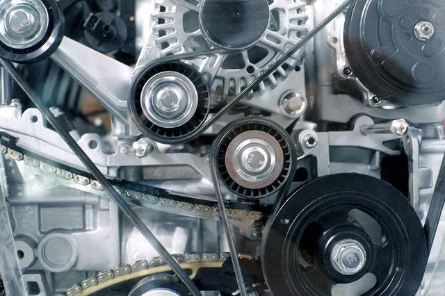 汽车更换三角皮带有哪些注意事项|张力|螺栓|发电机