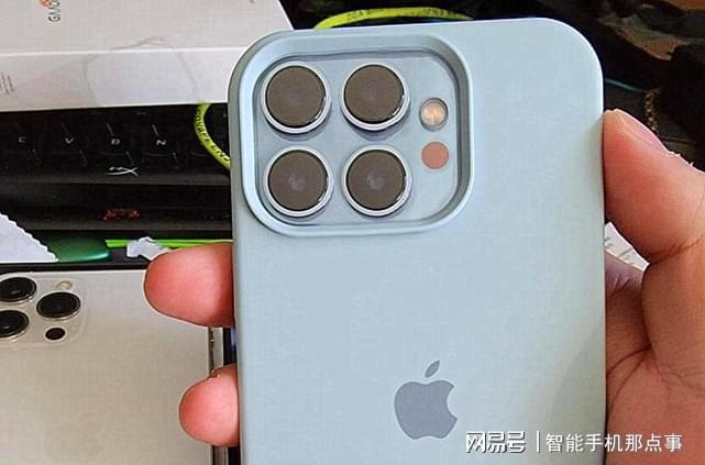 降价,所以iphone14系列走高价,那么用户很有可能转头去选择苹果13系列
